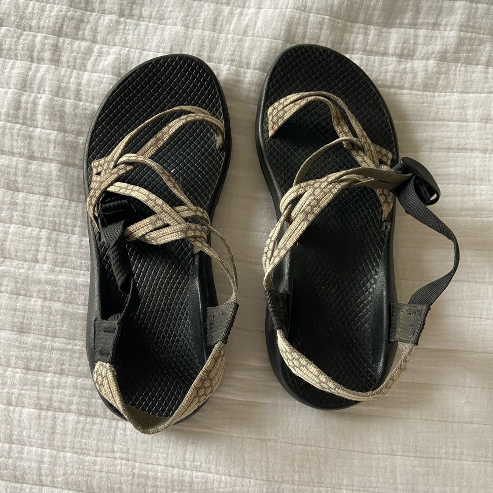 women’s chacos